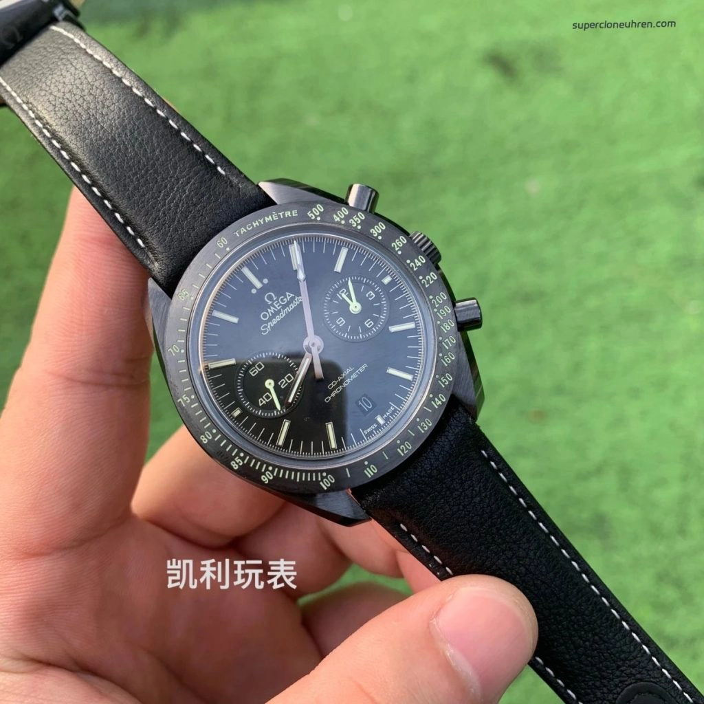 Super Clone Omega Speedmaster 311.92.44.51.01.004 mit Keramikgehäuse und Lederband 44,25 mm