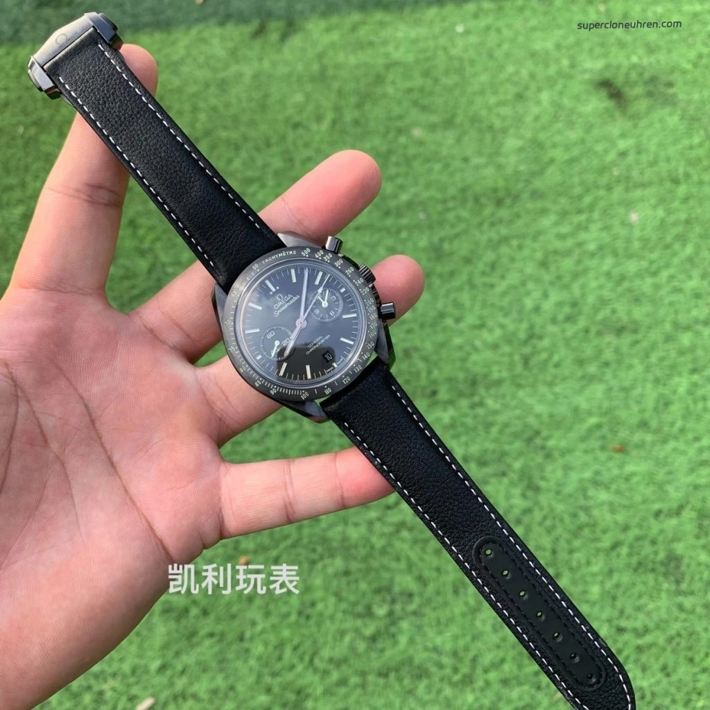 Super Clone Omega Speedmaster 311.92.44.51.01.004 mit Keramikgehäuse und Lederband 44,25 mm