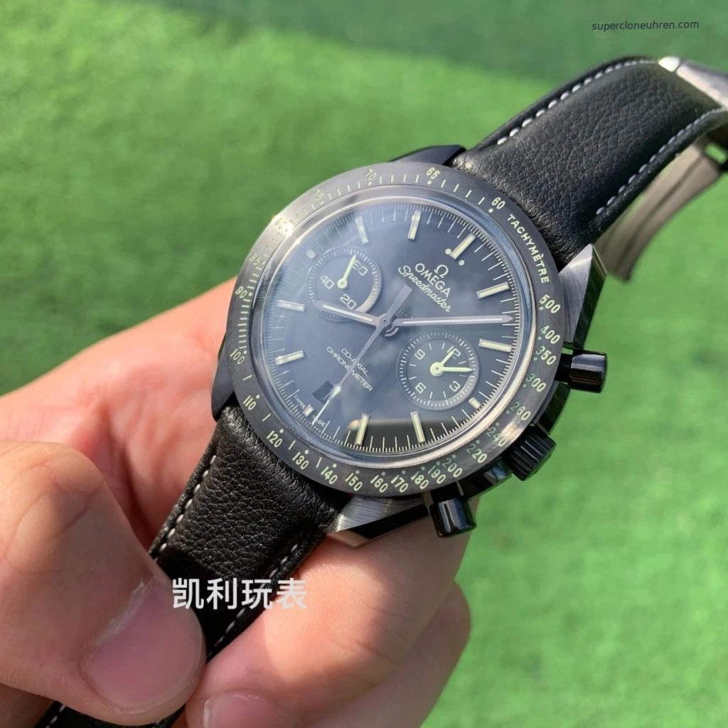 Super Clone Omega Speedmaster 311.92.44.51.01.004 mit Keramikgehäuse und Lederband 44,25 mm