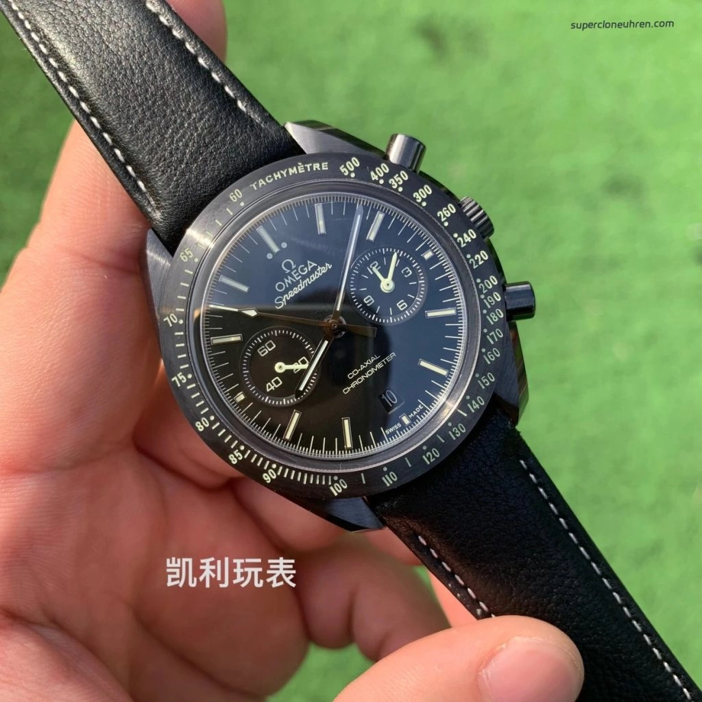 Super Clone Omega Speedmaster 311.92.44.51.01.004 mit Keramikgehäuse und Lederband 44,25 mm