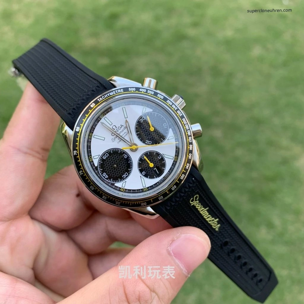 Premium Replica Uhr Omega Speedmaster Racing 326.32.40.50.04.001 mit Kautschukband 40 mm