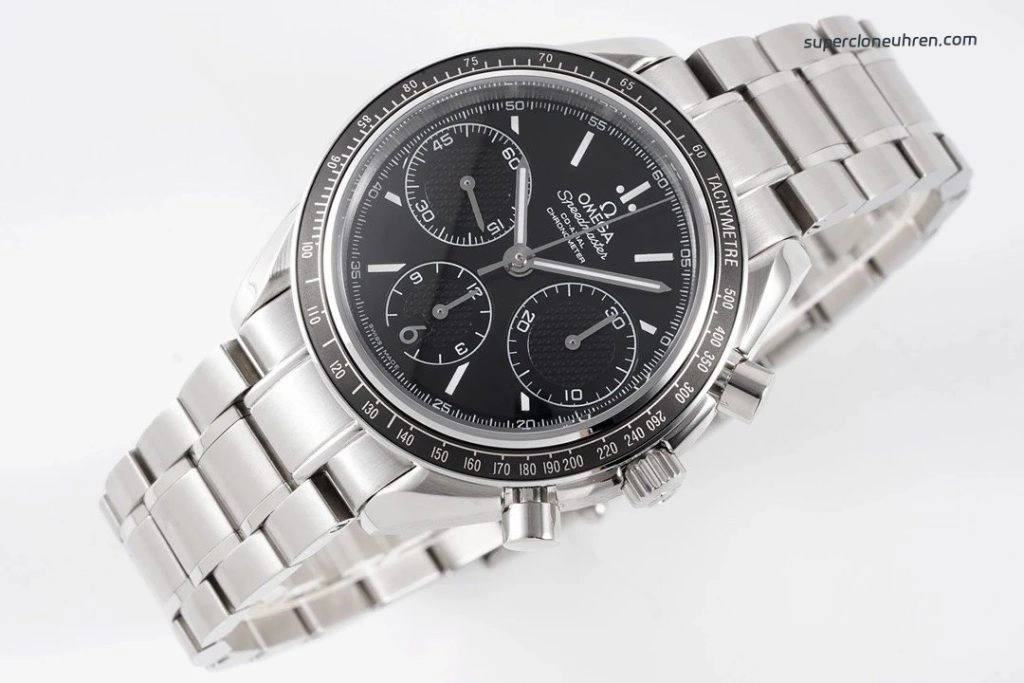 Premium Replica Uhr Omega Speedmaster 326.30.40.50.01.001 mit schwarzem Zifferblatt und Stahlband 40 mm