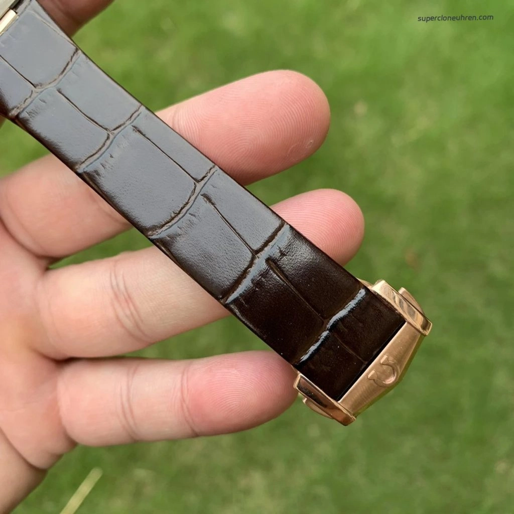 Super Clone Omega Constellation 131.23.39.20.02.001 Bicolor Roségold 39 mm