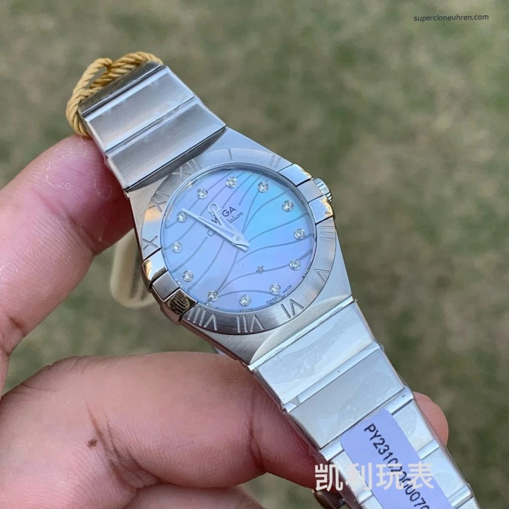 Premium Replica Uhr Omega Constellation 123.10.27.60.57.001 Perlmuttzifferblatt mit Diamantindizes 27mm