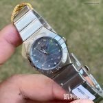 Premium Replica Uhr Omega Constellation 123.10.27.60.57.001 Perlmuttzifferblatt mit Diamantindizes 27mm