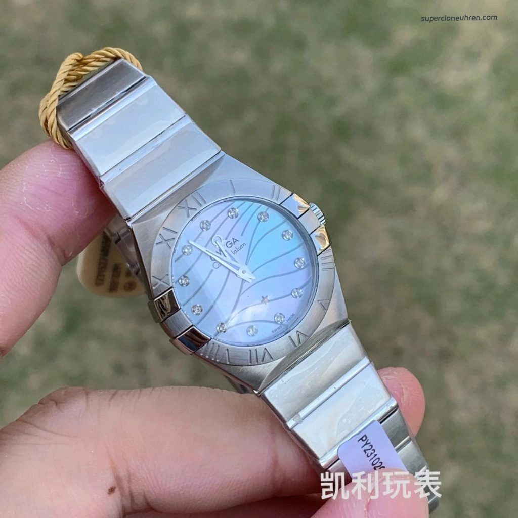 Premium Replica Uhr Omega Constellation 123.10.27.60.57.001 Perlmuttzifferblatt mit Diamantindizes 27mm