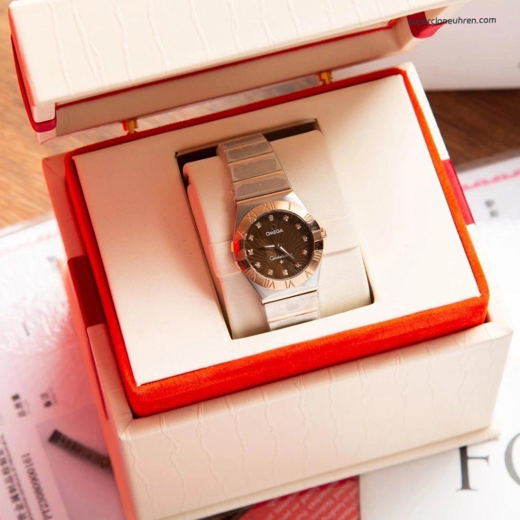 Premium Replica Uhr Omega Constellation 123.20.27.60.63.001 mit Diamanten und Bicolor-Look 27mm