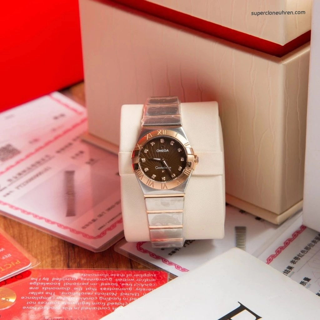 Premium Replica Uhr Omega Constellation 123.20.27.60.63.001 mit Diamanten und Bicolor-Look 27mm