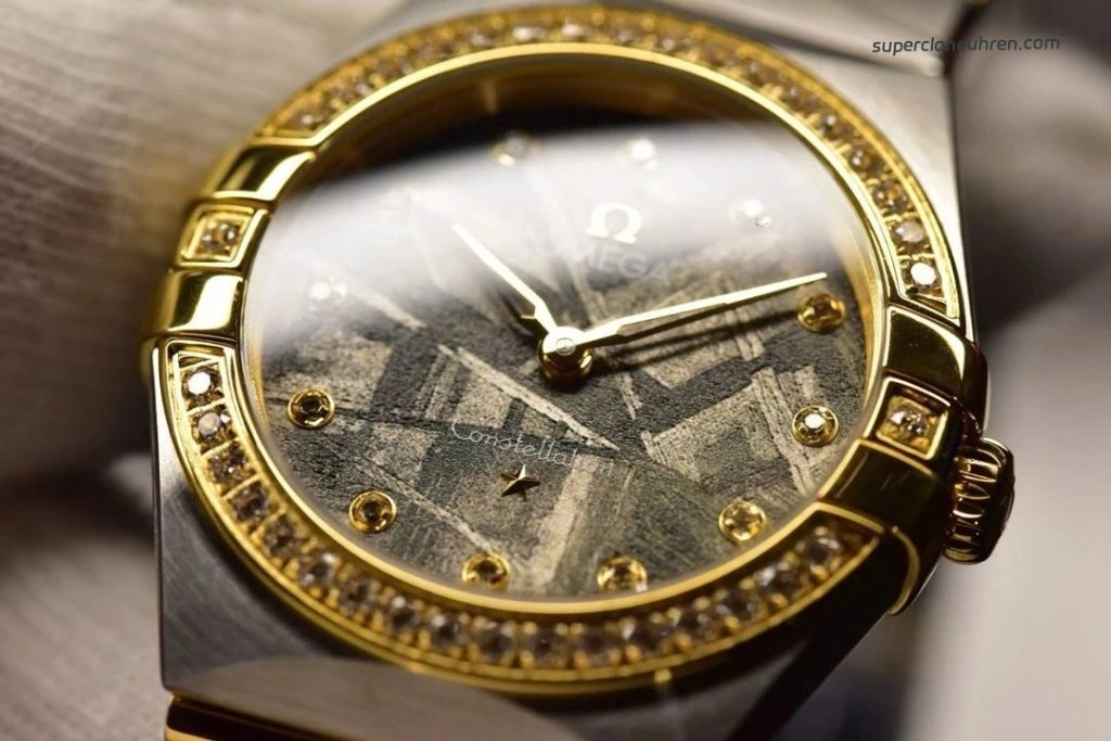 Premium Replica Uhr Omega Constellation 131.25.28.60.99.002 Bicolor mit Diamantbesatz 28mm