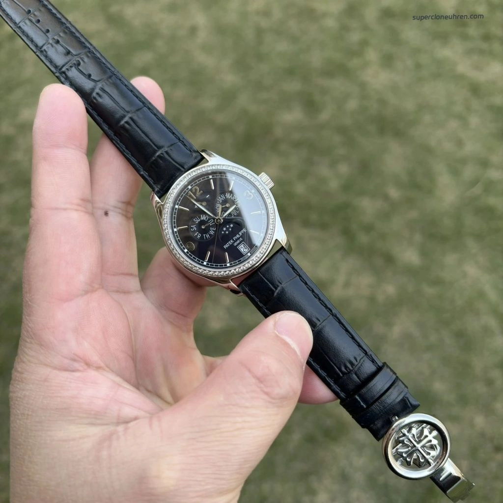 Premium Replica Uhr Patek Philippe Komplikationen 5147G-001 mit Diamantlünette 39mm