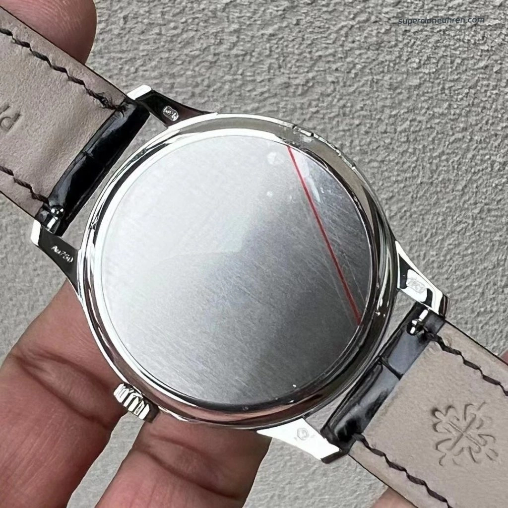 Premium Replica Uhr Patek Philippe Calatrava 5227G-001 mit Klappboden und Lederarmband 39 mm