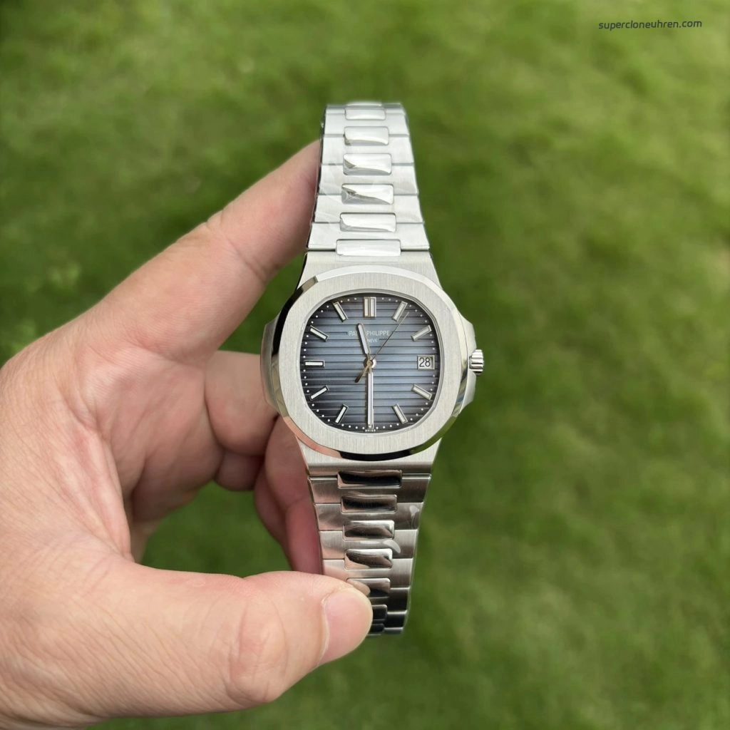 Premium Replica Uhr Patek Philippe Nautilus 5811/1G-001 satiniertem Edelstahl 41 mm