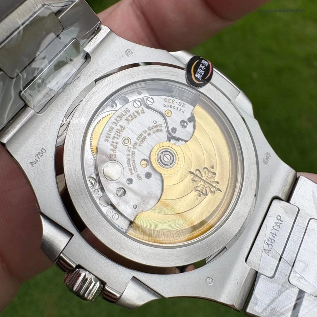 Premium Replica Uhr Patek Philippe Nautilus 5811/1G-001 satiniertem Edelstahl 41 mm