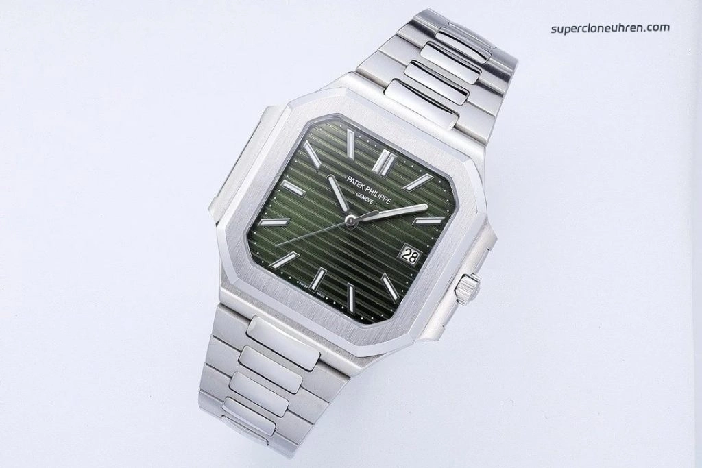 Premium Replica Uhr Patek Philippe Cubitus 5821/1A-001 mit grünem Zifferblatt und Stahlband 45mm