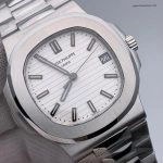 Premium Replica Uhr Patek Philippe Nautilus 5711/1A-011 ultraflach Edelstahl 40 mm