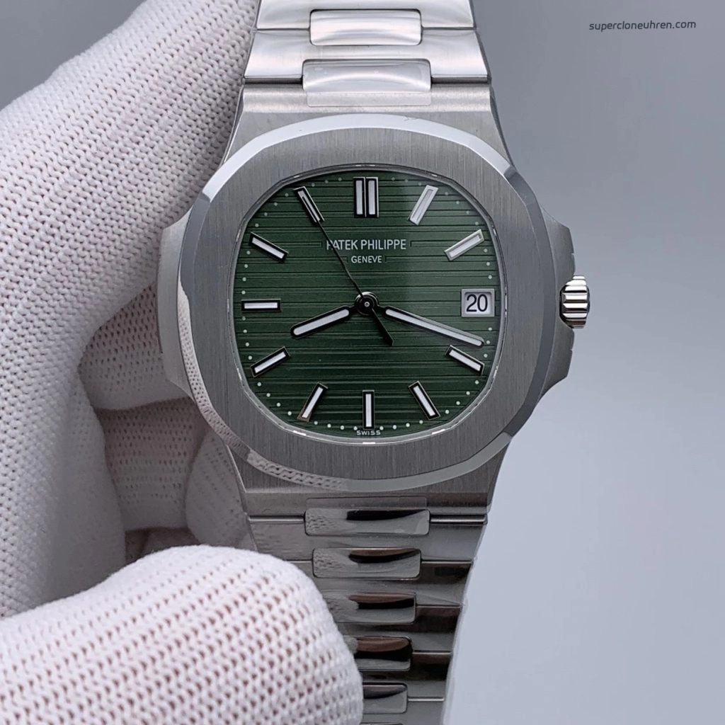 Premium Replica Uhr Patek Philippe Nautilus 5711/1A-014 mit grünem Zifferblatt aus Edelstahl 40mm