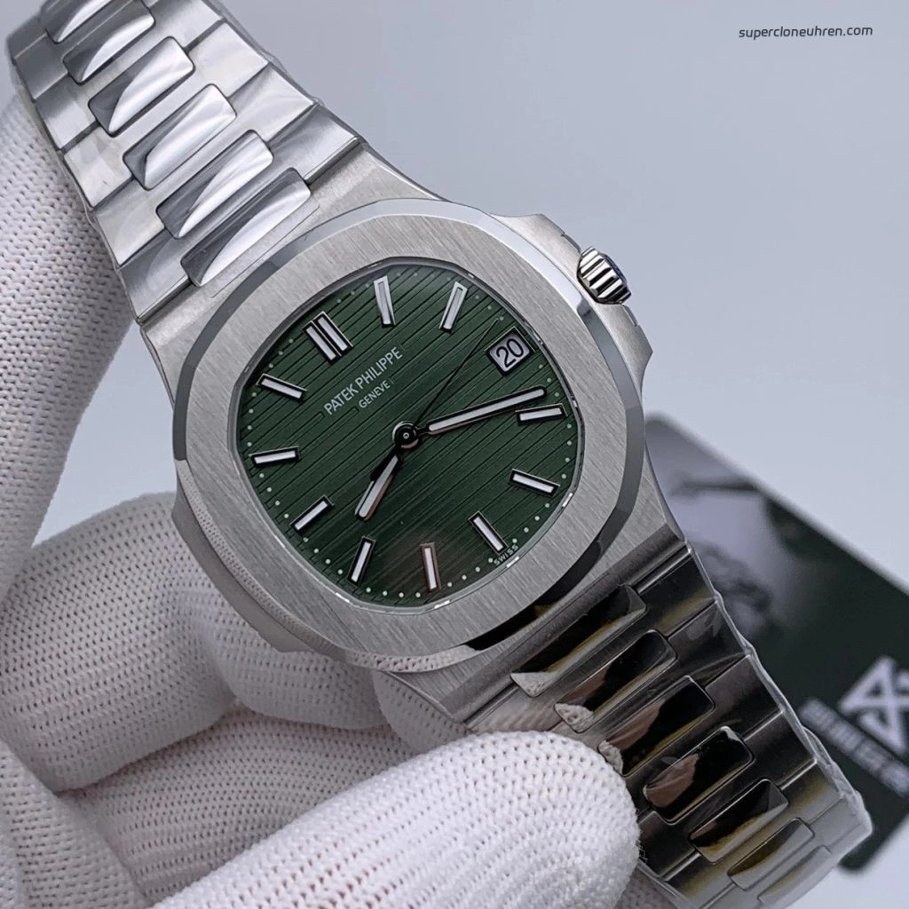 Premium Replica Uhr Patek Philippe Nautilus 5711/1A-014 mit grünem Zifferblatt aus Edelstahl 40mm
