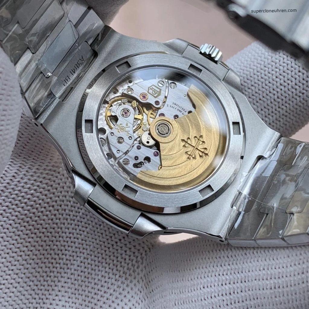 Premium Replica Uhr Patek Philippe Nautilus 5711/1A-014 mit grünem Zifferblatt aus Edelstahl 40mm