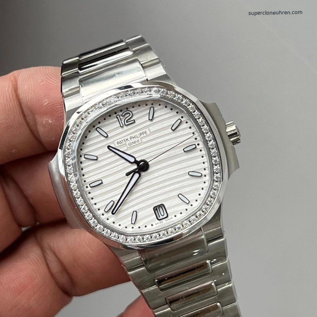Super Clone Patek Philippe Nautilus 7118/1200A-010 Edelstahl mit Diamantlünette 35,2 mm