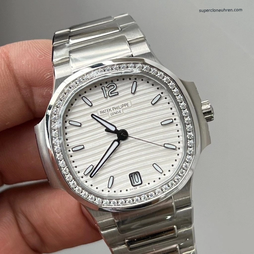 Super Clone Patek Philippe Nautilus 7118/1200A-010 Edelstahl mit Diamantlünette 35,2 mm