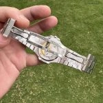 Premium Replica Uhr Patek Philippe Nautilus 5713/1G-010 mit Diamantlünette aus Edelstahl 40mm