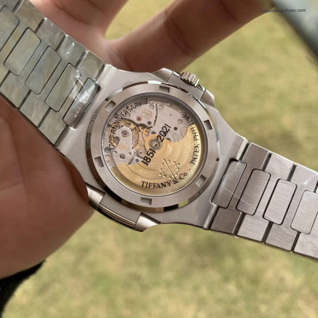 Super Clone Patek Philippe Nautilus 5711/1A-018 mit blauem Zifferblatt und Edelstahlarmband 40 mm