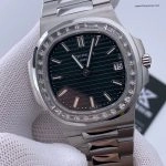Premium Replica Uhr Patek Philippe Nautilus 5711/1300A-001 mit Baguette-Diamantlünette 40mm