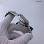 Premium Replica Uhr Patek Philippe Nautilus 5711/1300A-001 mit Baguette-Diamantlünette 40mm