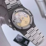 Premium Replica Uhr Patek Philippe Nautilus 5711/1300A-001 mit Baguette-Diamantlünette 40mm