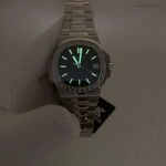 Premium Replica Uhr Patek Philippe Nautilus 5711/1300A-001 mit Baguette-Diamantlünette 40mm
