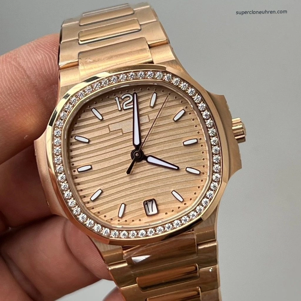 Premium Replica Uhr Patek Philippe Nautilus 7118/1200R-010 Roségold mit Diamantbesatz 35,2 mm