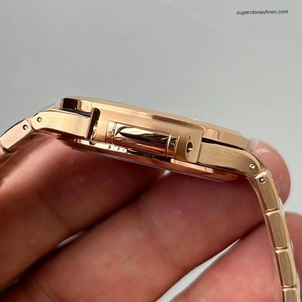 Premium Replica Uhr Patek Philippe Nautilus 7118/1200R-010 Roségold mit Diamantbesatz 35,2 mm