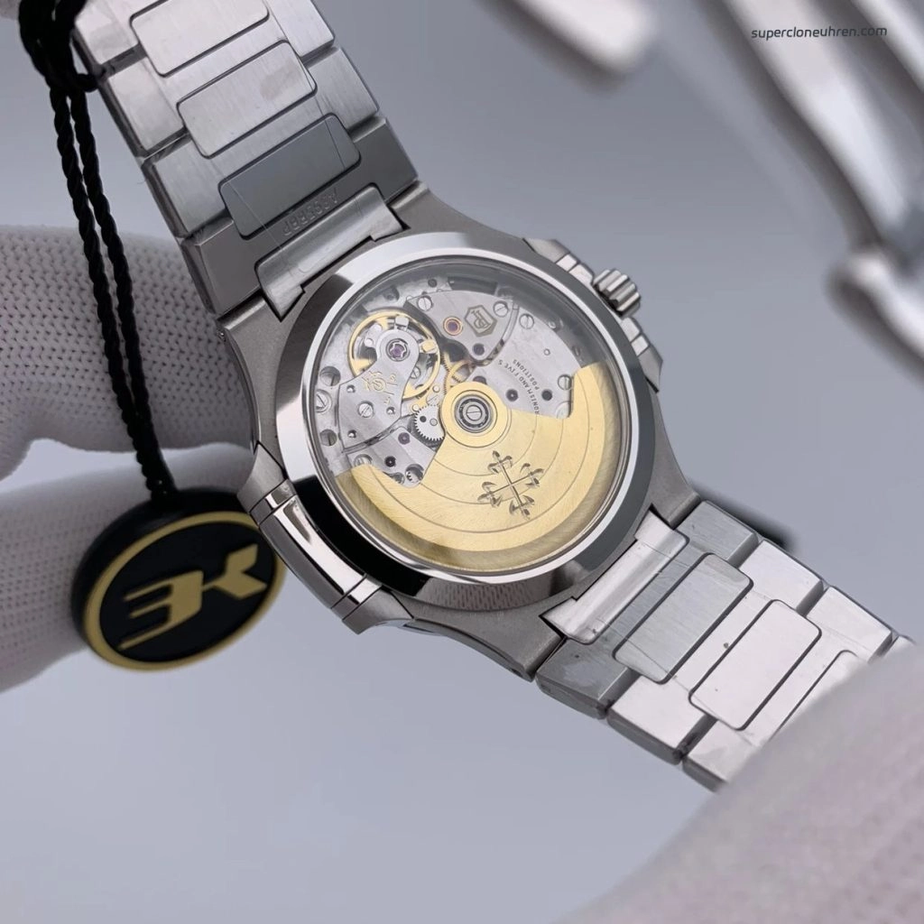 Premium Replica Uhr Patek Philippe Nautilus 7118/1A-010 mit silbernem Zifferblatt 35,2 mm