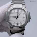 Premium Replica Uhr Patek Philippe Nautilus 7118/1A-010 mit silbernem Zifferblatt 35,2 mm
