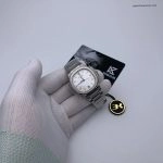 Premium Replica Uhr Patek Philippe Nautilus 7118/1A-010 mit silbernem Zifferblatt 35,2 mm