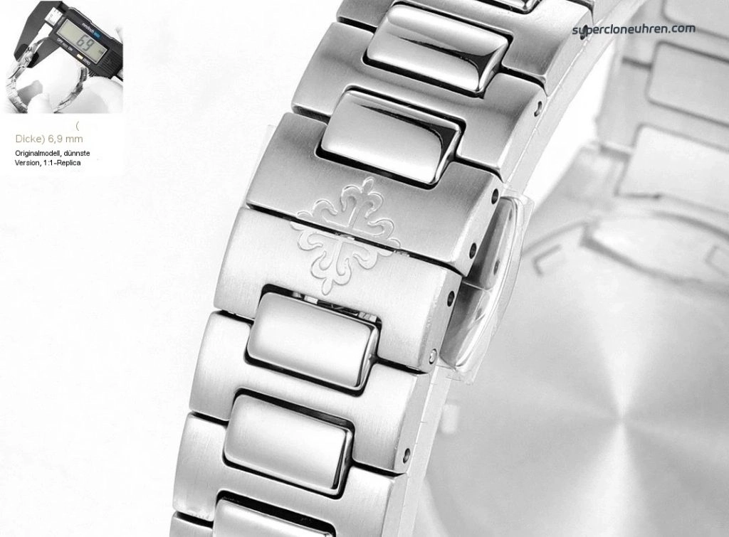 Premium Replica Uhr Patek Philippe Nautilus 7010/1G-011 aus Edelstahl mit Diamantbesatz 32 mm