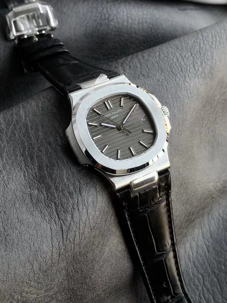 Super Clone Patek Philippe Nautilus 5711G-001 mit ultraflachem Edelstahlgehäuse und Lederarmband 40 mm