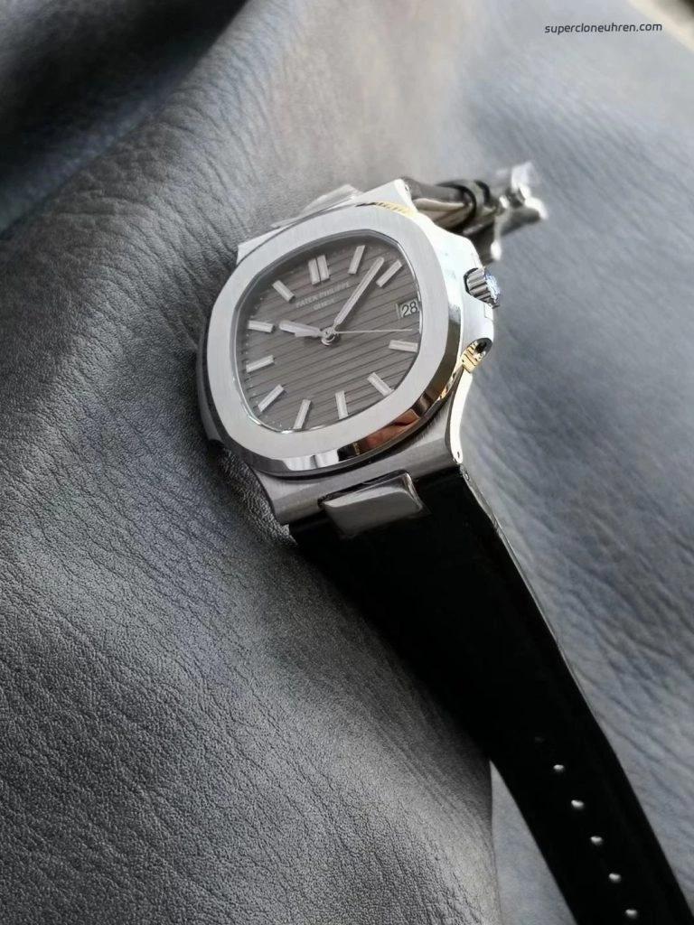 Super Clone Patek Philippe Nautilus 5711G-001 mit ultraflachem Edelstahlgehäuse und Lederarmband 40 mm