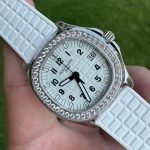 Premium Replica Uhr Patek Philippe Aquanaut 5067A-011 aus Edelstahl mit Diamantbesatz 35,6 mm