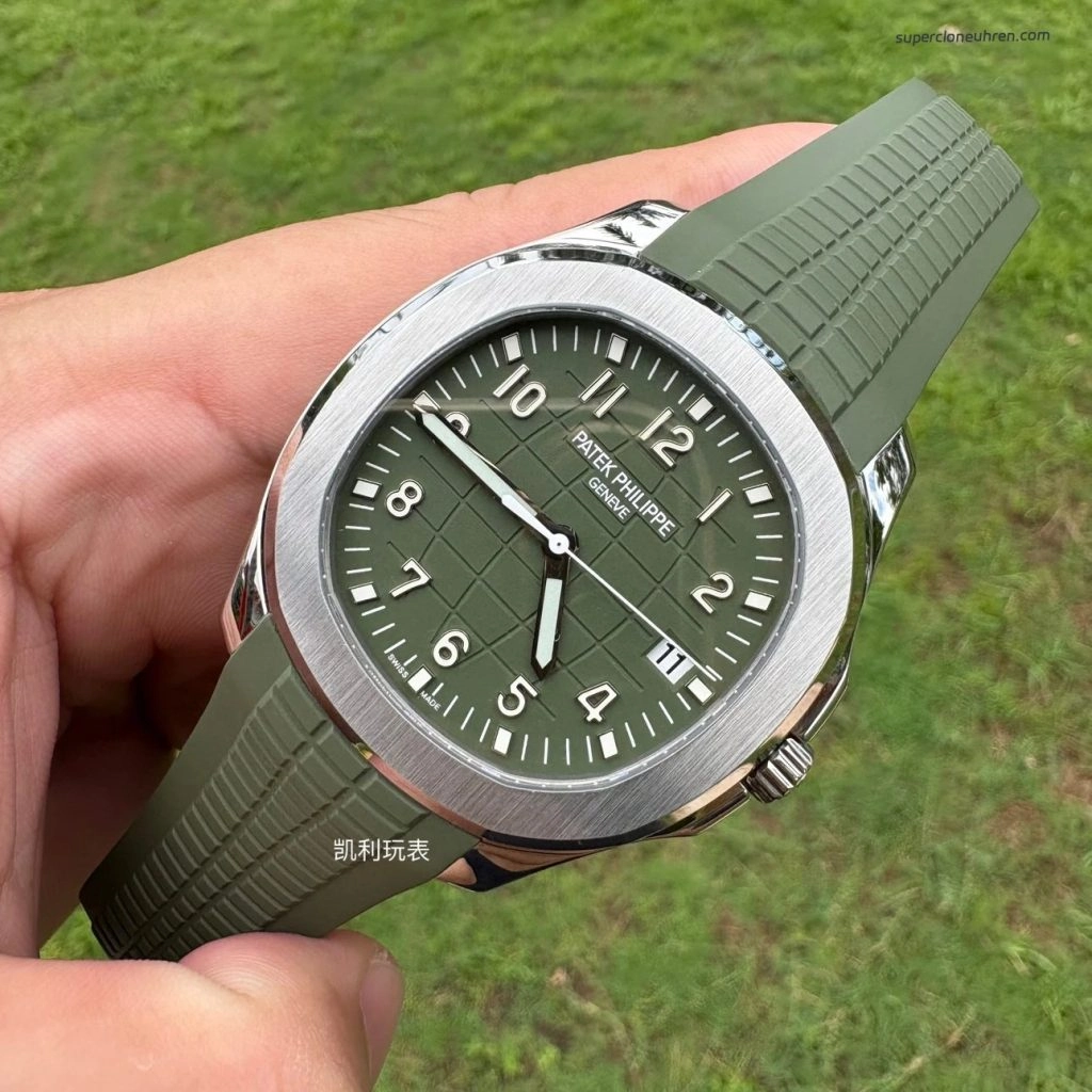 1:1 Super Clone Uhr Patek Philippe Aquanaut 5168G-010 Grünes Zifferblatt Fluorkautschuk Armband 42mm
