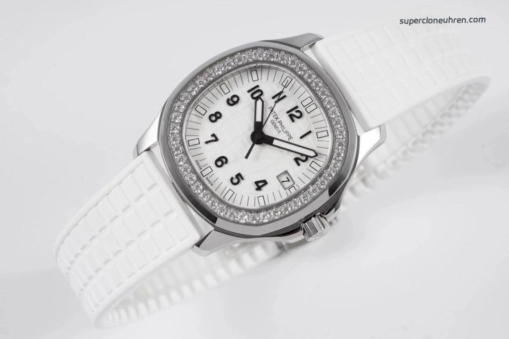 Premium Replica Uhr Patek Philippe Aquanaut 5067A-024 Edelstahl mit Diamantbesatz 35,6 mm