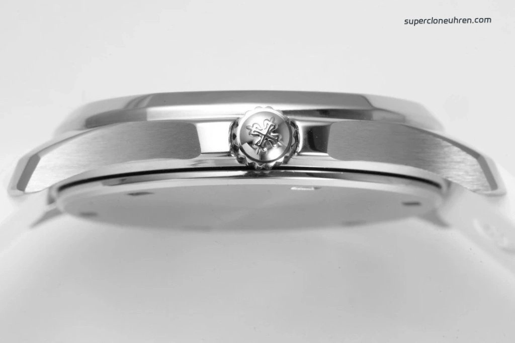 Premium Replica Uhr Patek Philippe Aquanaut 5067A-024 Edelstahl mit Diamantbesatz 35,6 mm