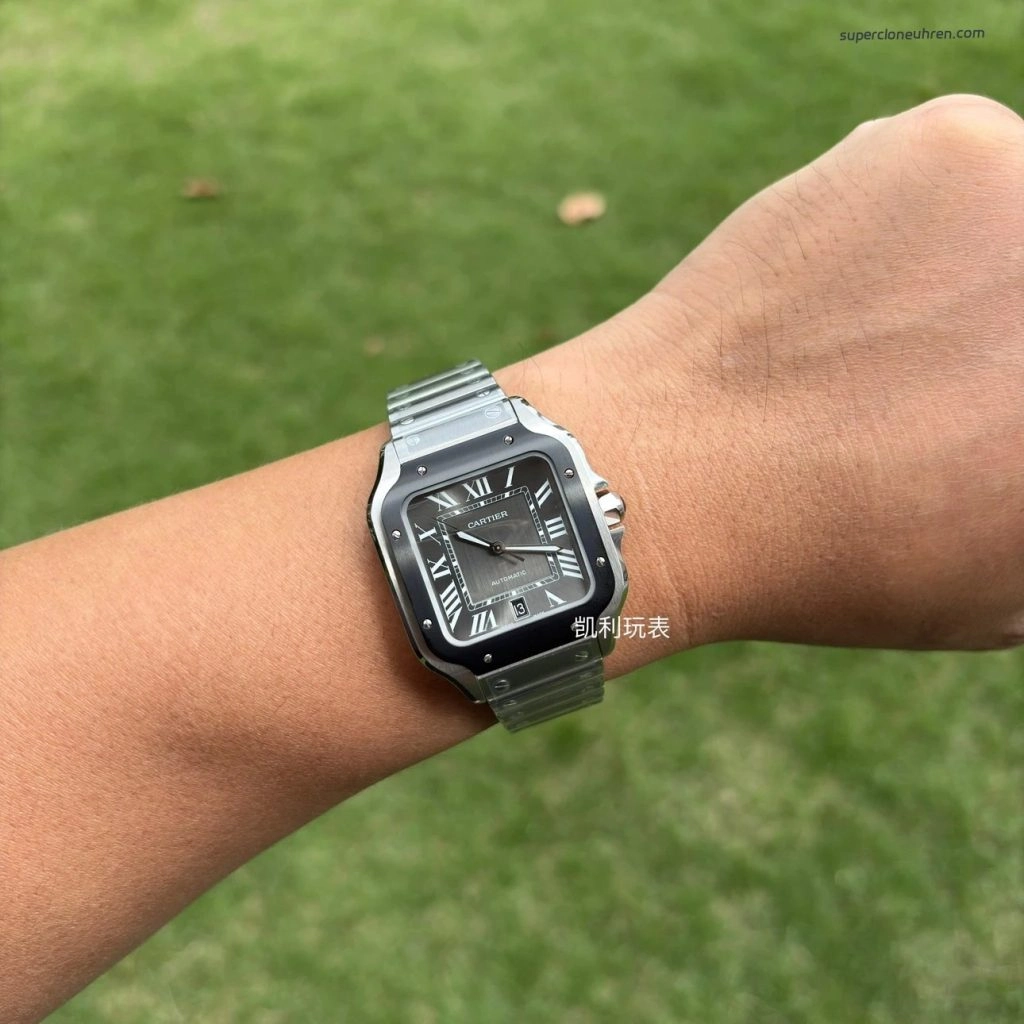 1:1 Super Clone Uhr Cartier Santos WSSA0037 Grau Zifferblatt Edelstahl Herrenuhr 39,8 mm