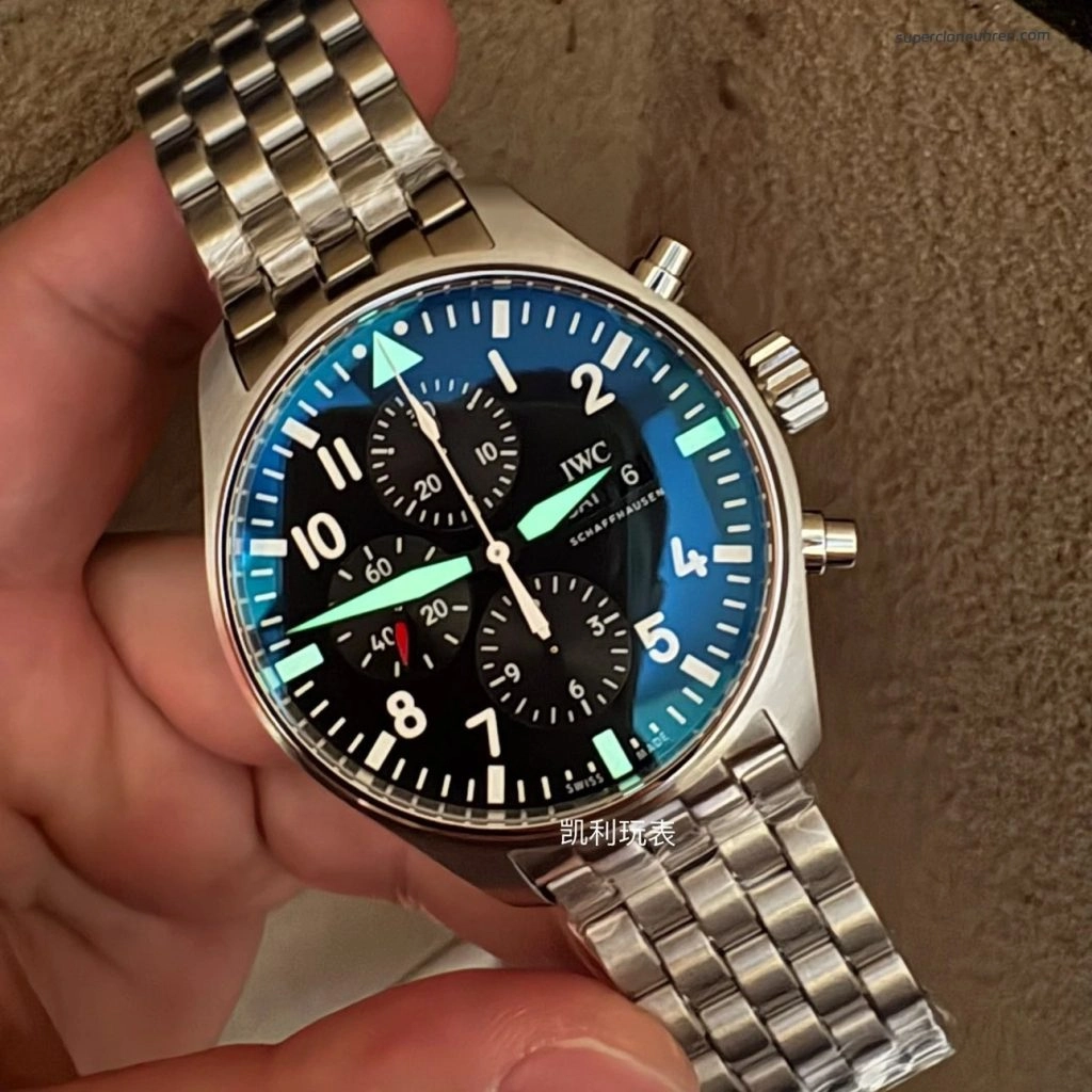 1:1 Super Clone Uhr IWC Pilot’s Watch Chronograph IW377710 Edelstahlarmband 43mm