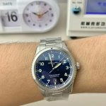 1:1 Super Clone Uhr Breitling Navitimer 8 A17315101C1A1 Blaues Zifferblatt Stahlband 41mm