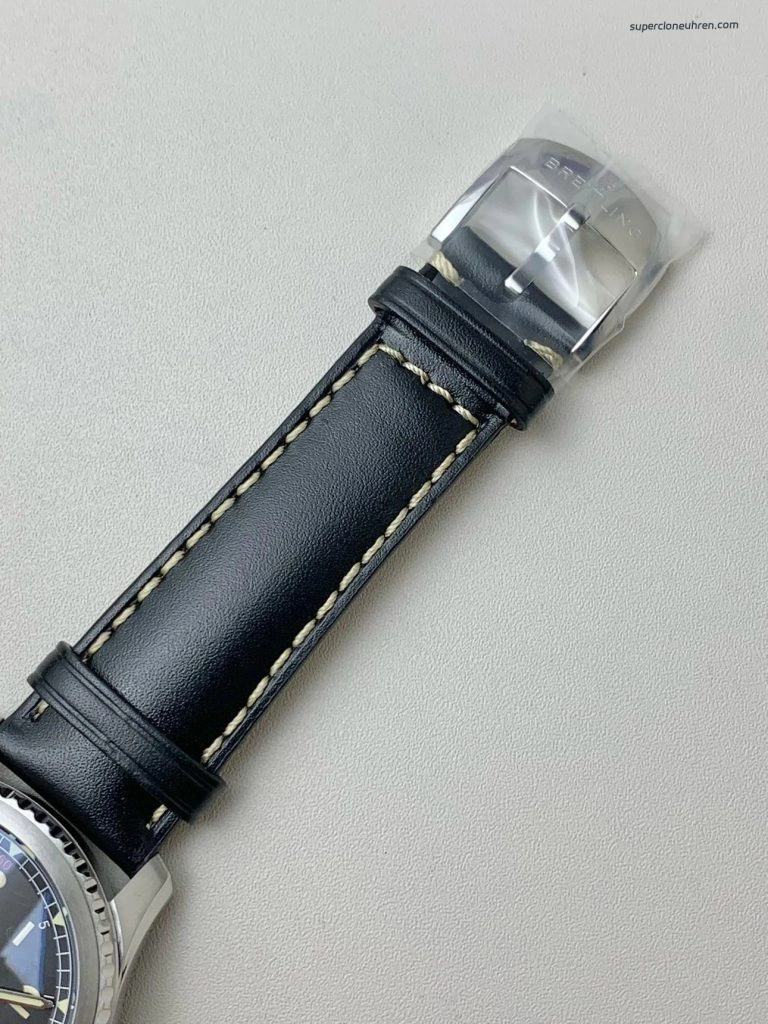 1:1 Super Clone Uhr Breitling Navitimer 8 A17315101B1X1 Schwarzes Zifferblatt Lederarmband 41mm