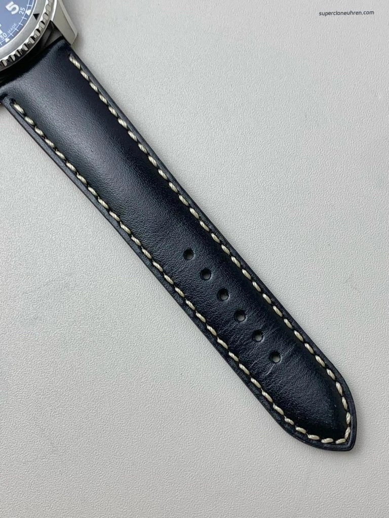 1:1 Super Clone Uhr Breitling Navitimer 8 A17315101B1X1 Schwarzes Zifferblatt Lederarmband 41mm
