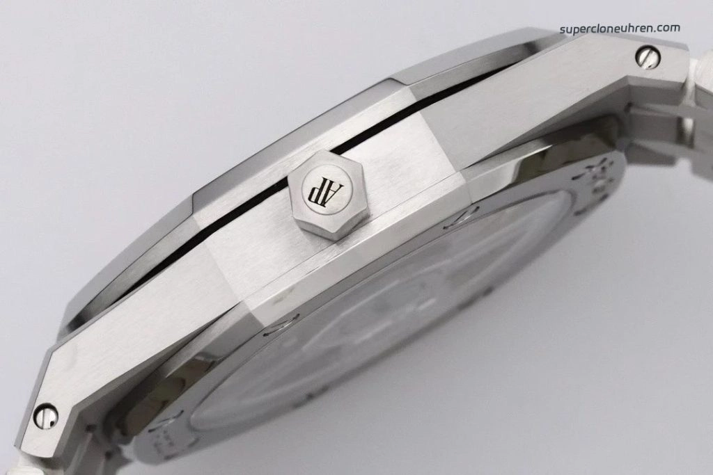 1:1 Super Clone Uhr Audemars Piguet Royal Oak 16204ST.OO.1240ST.01 Skelett Edelstahl 39mm