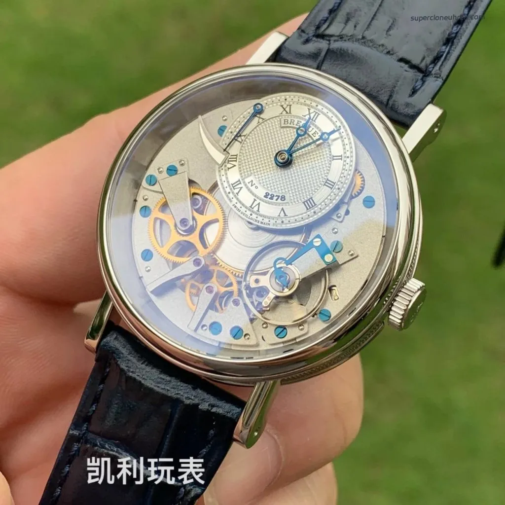 1:1 Super Clone Uhr Breguet Tradition 7057BB Silberzifferblatt Tourbillon 40mm