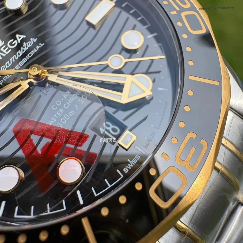 1:1 Super Clone Uhr Omega Seamaster 300 210.20.42.20.01.002 Schwarz-Gold Zweifarbig 42mm